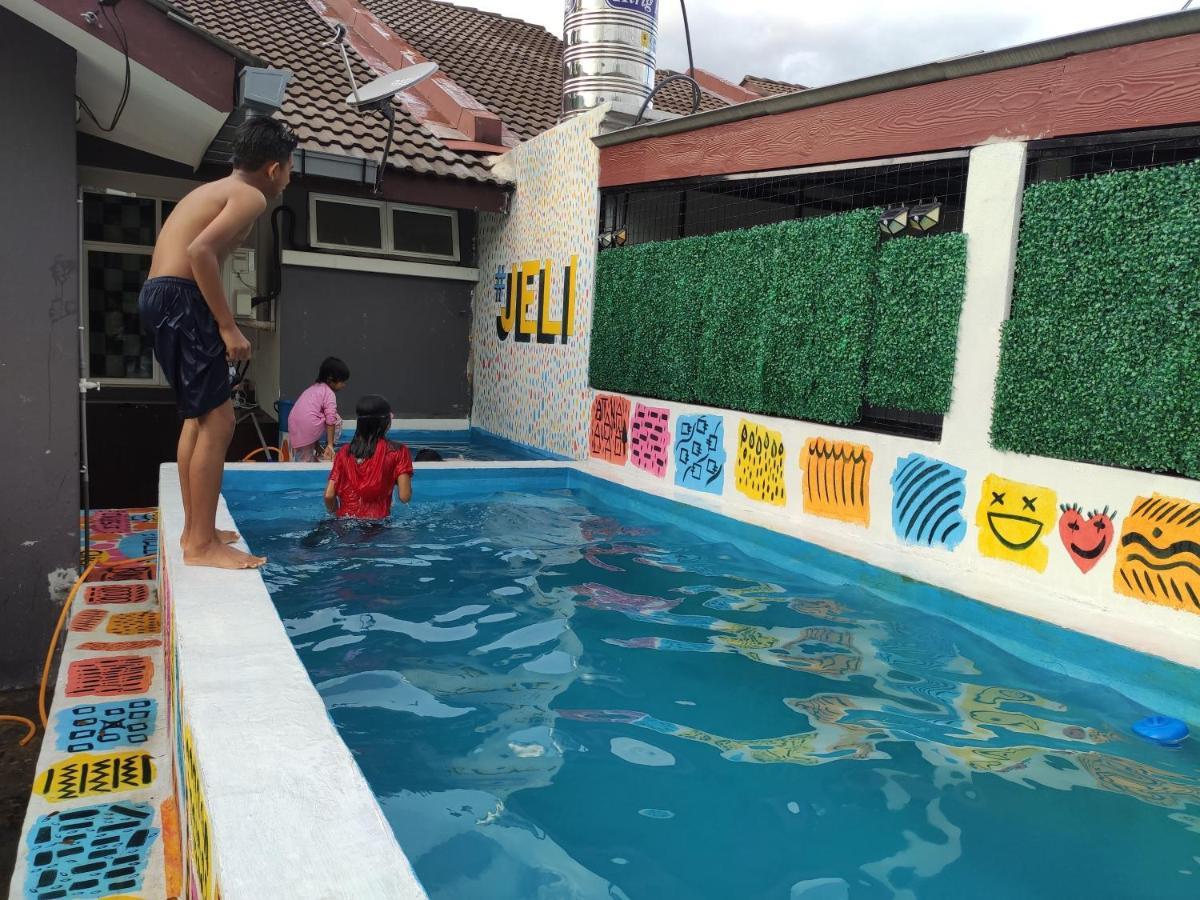 Jeli Homestay Ayer Puteh Jeli Kelantan Private Swimming Pool Kampong Jeli Kerawat Екстер'єр фото